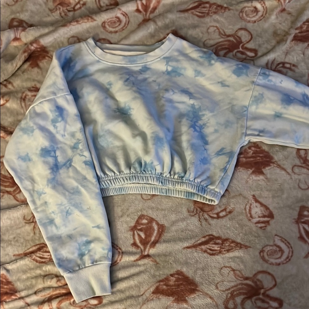 Blue and White Tie-Dye Crew Neck Sweater